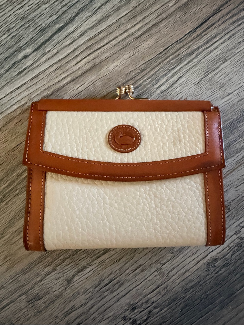 Vintage Dooney & Bourke Wallet white & Brown